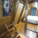 Village 3* פוליקורו