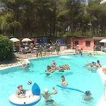 פארק נופש Village 3*