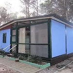 פארק נופש Village פוליקורו