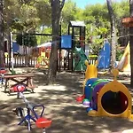 פארק נופש Village 3*