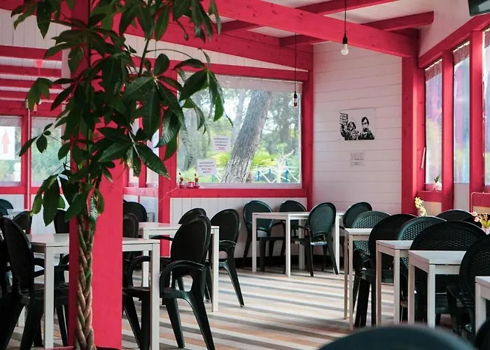 Village Kompleks wypoczynkowy 3*